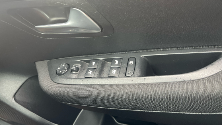 Peugeot 208 1.2 PureTech Active Premium + 5dr Petrol Hatchback